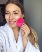 Water-Resistant Vibrating Face Massager